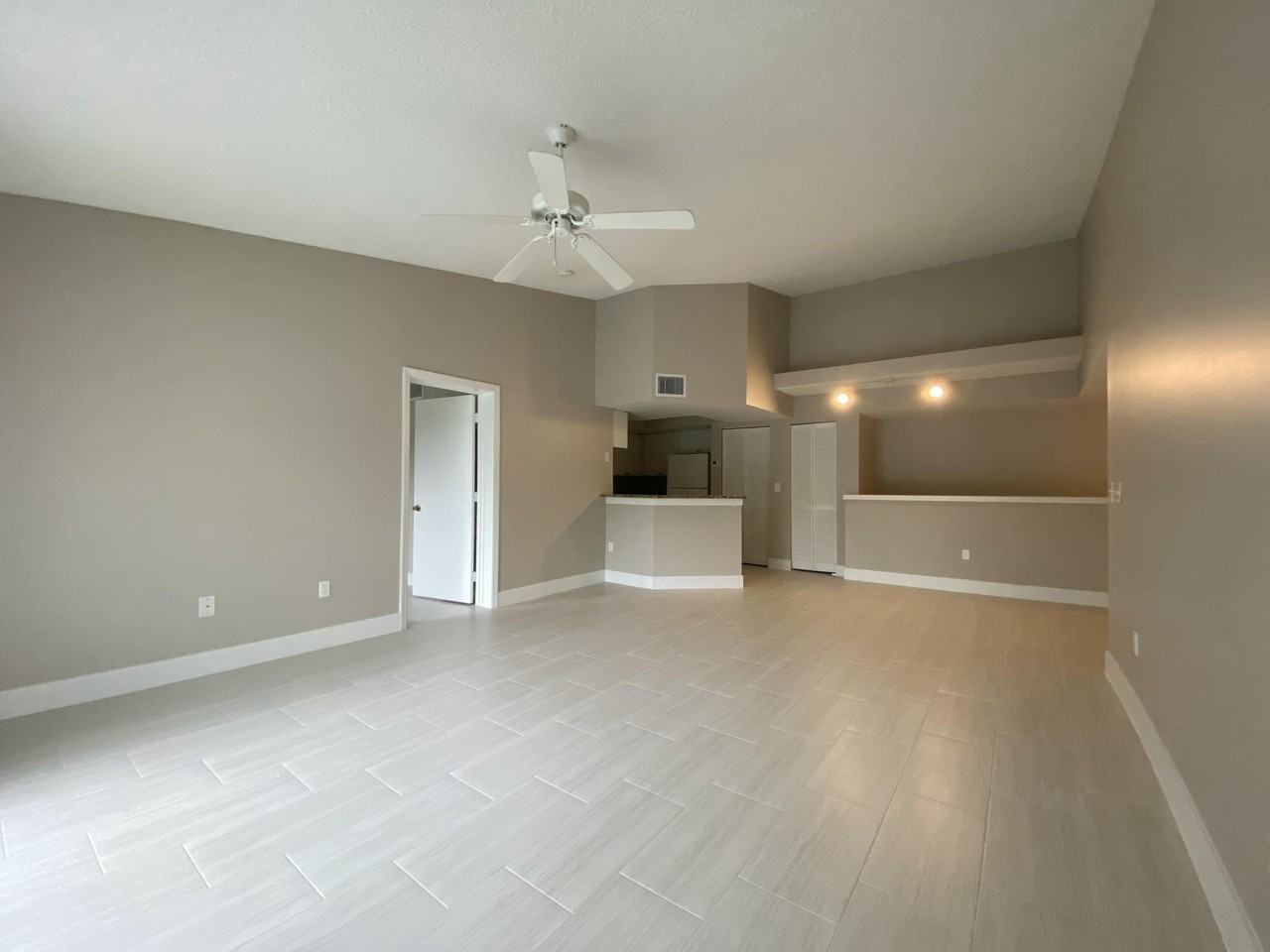 1600 Crestwood Court South #1603 - Photo 7 of 40