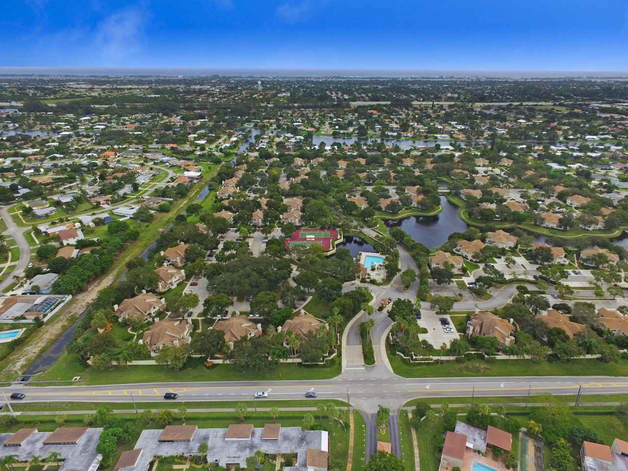 8140 Bridgewater Court #B - Photo 3 of 7