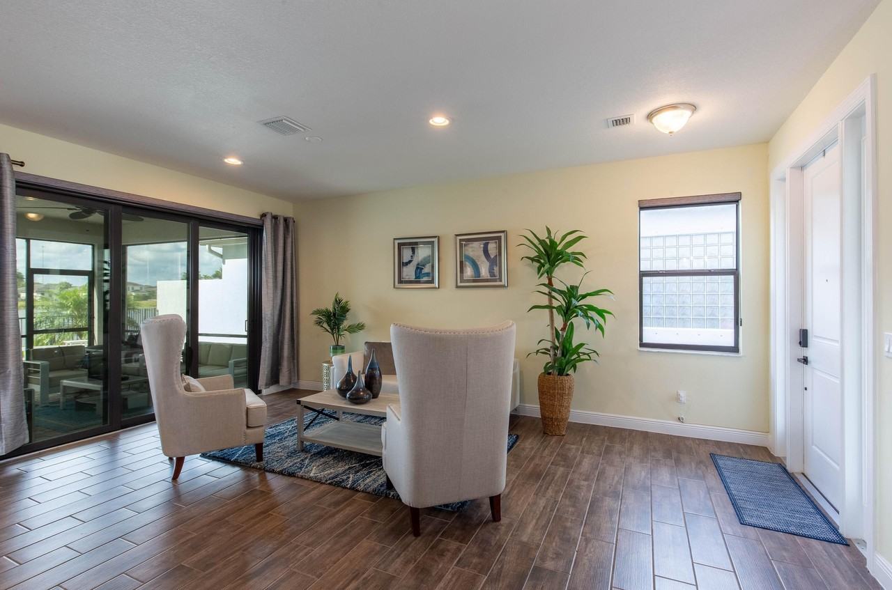 7528 Moonrise Drive - Photo 5 of 26