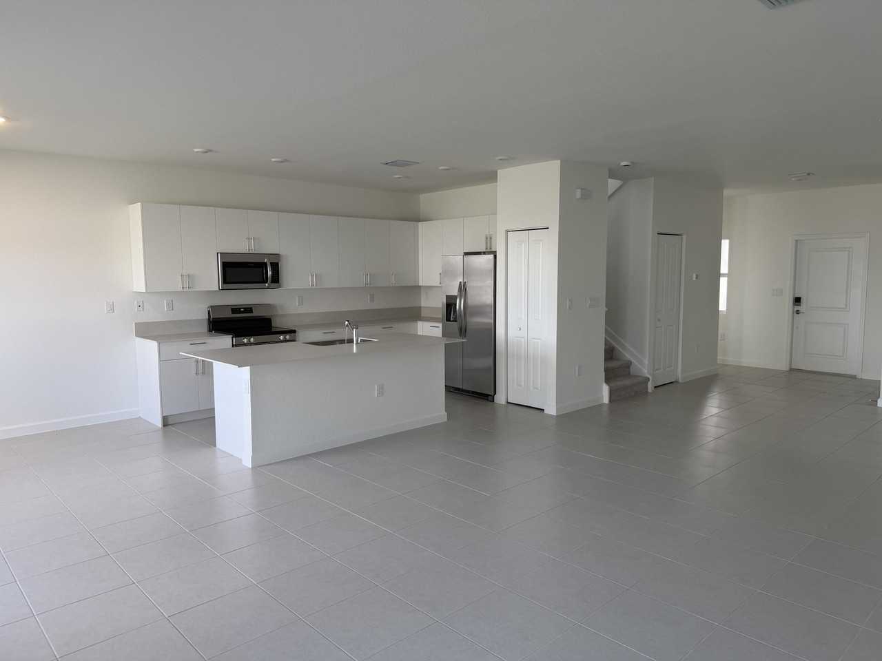 Southwest 340th Street - Photo 4 of 15