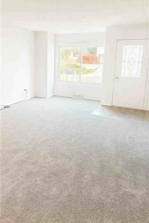 9 Heights Rd Ne - Photo 4 of 26