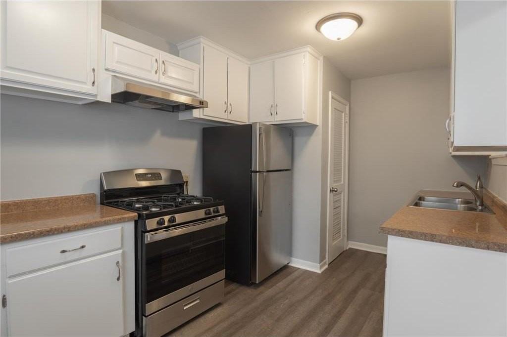 5048 North Girard Avenue - Photo 3 of 18