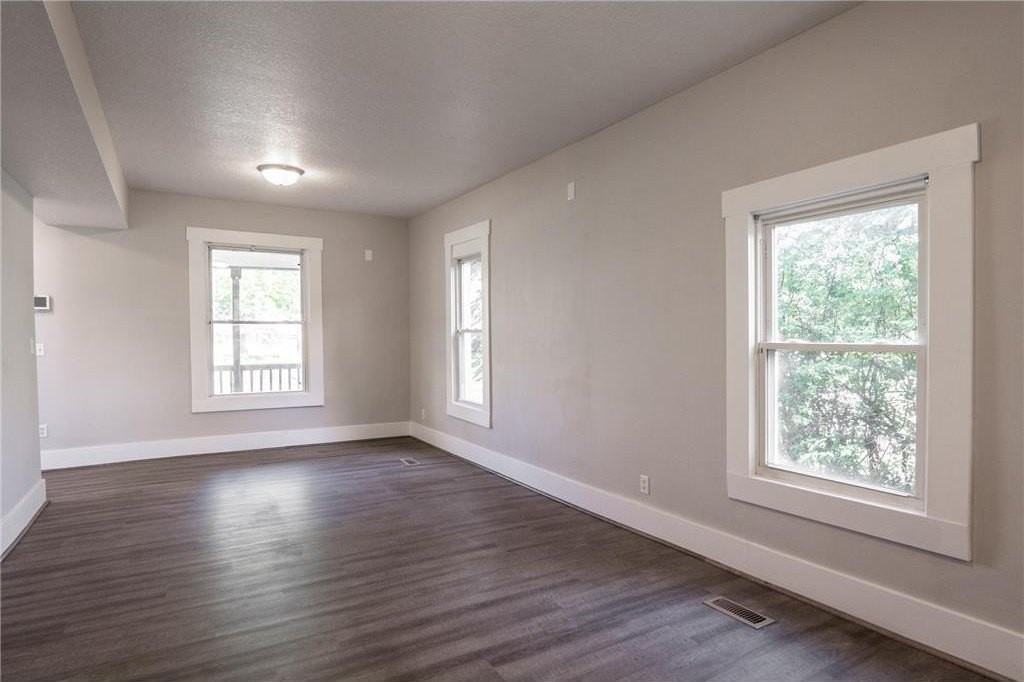 1602 Johnson Street Northeast - Photo 6 of 21