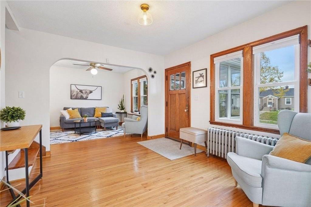 1705 Ivy Ave E - Photo 5 of 25