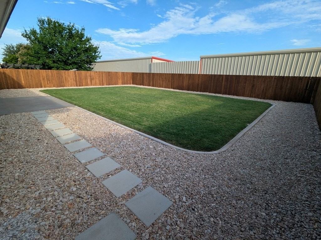 3926 West Beauregard Avenue - Photo 3 of 17