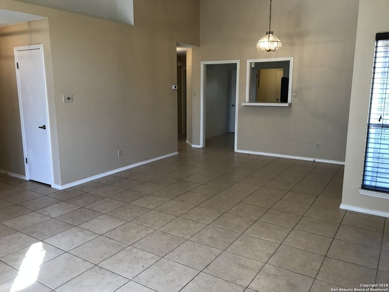 5927 Heather View - Photo 7 of 21