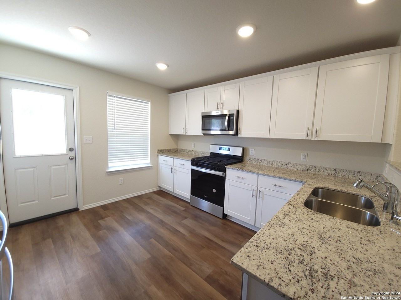 11418 Long Rider - Photo 7 of 31