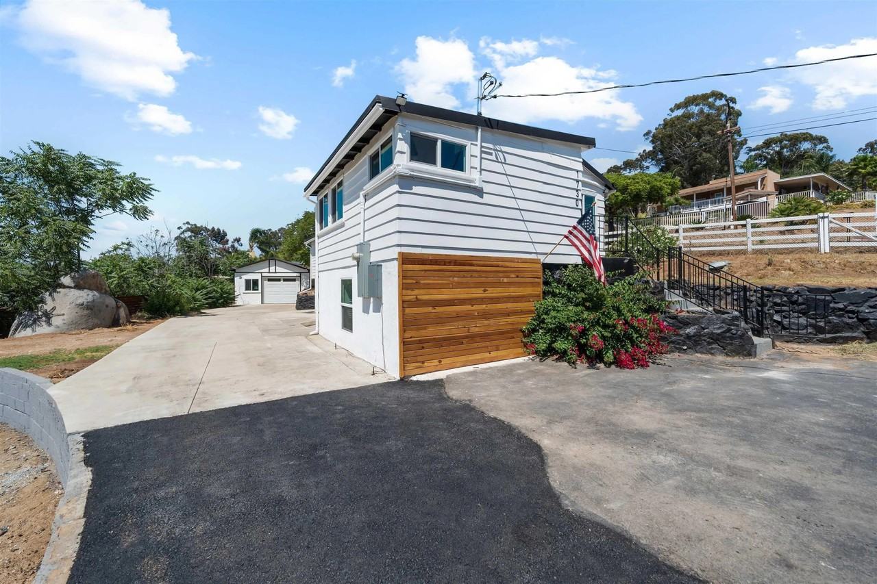 1730 Vista Del Valle Boulevard - Photo 5 of 36