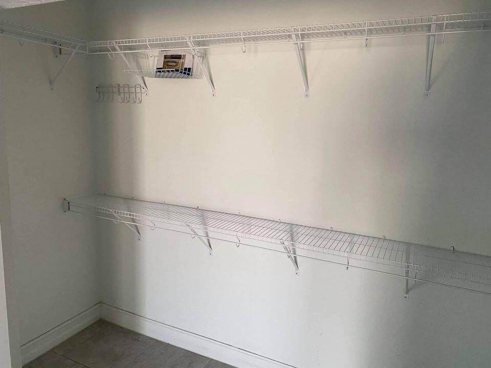 1924 Elizabeth St - Photo 7 of 10