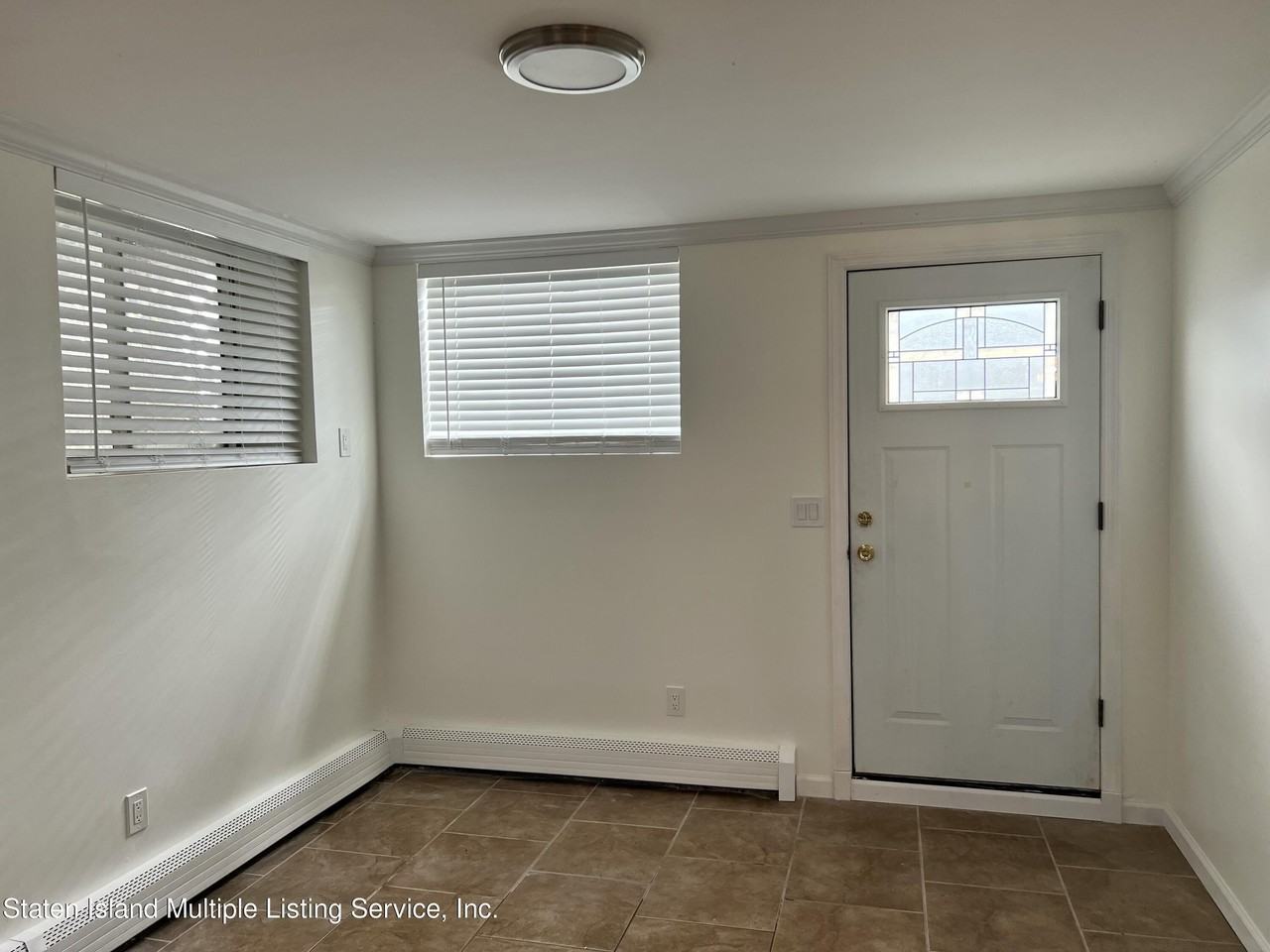 236 Van Pelt Ave - Photo 2 of 8