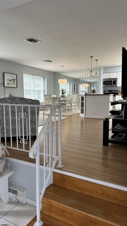 3 Sandy Lane - Photo 3 of 11