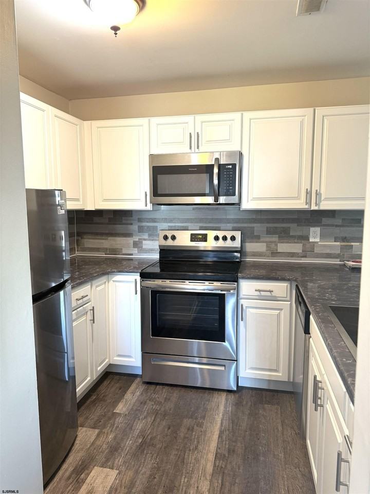 160 Heather Croft - Photo 4 of 7