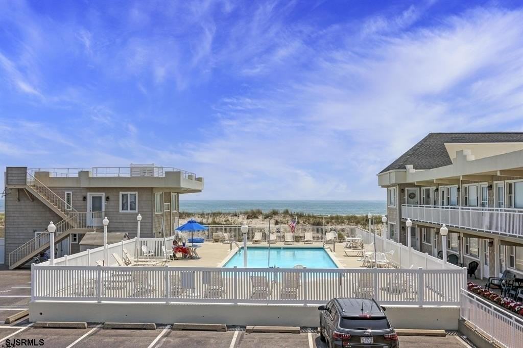 9010 Atlantic Ave - Photo 2 of 14