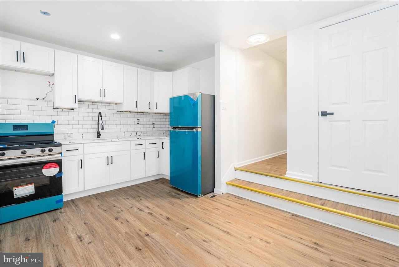 1715 West Lexington Street - Photo 4 of 21