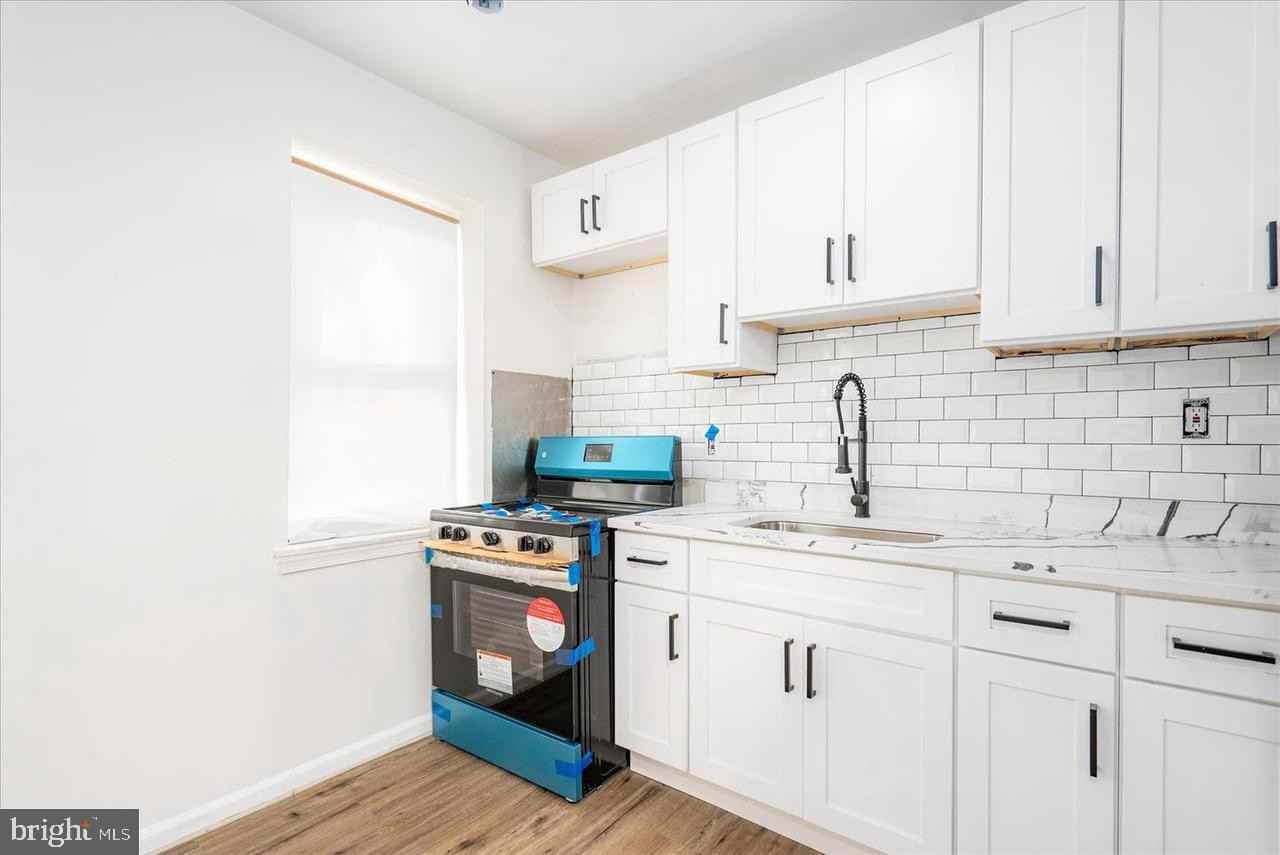 1715 West Lexington Street - Photo 6 of 21