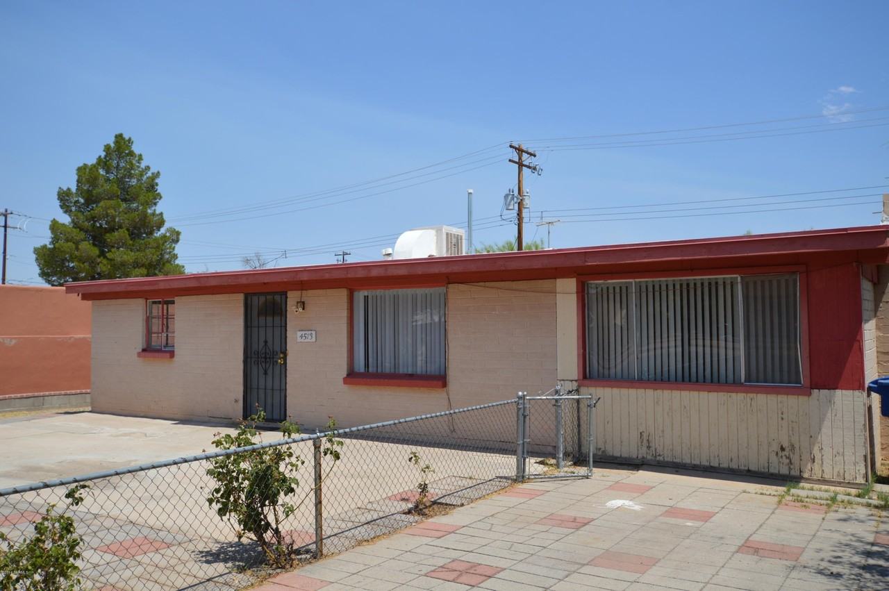 4513 East Juarez Street - Photo 2 of 12