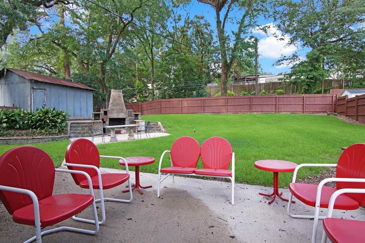 1647 Lake Ella Dr - Photo 4 of 37