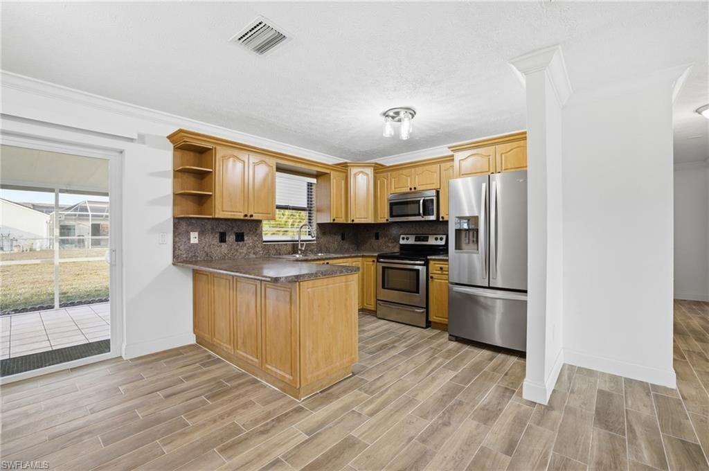 1145 Southwest 44th Terrace - Photo 7 of 31