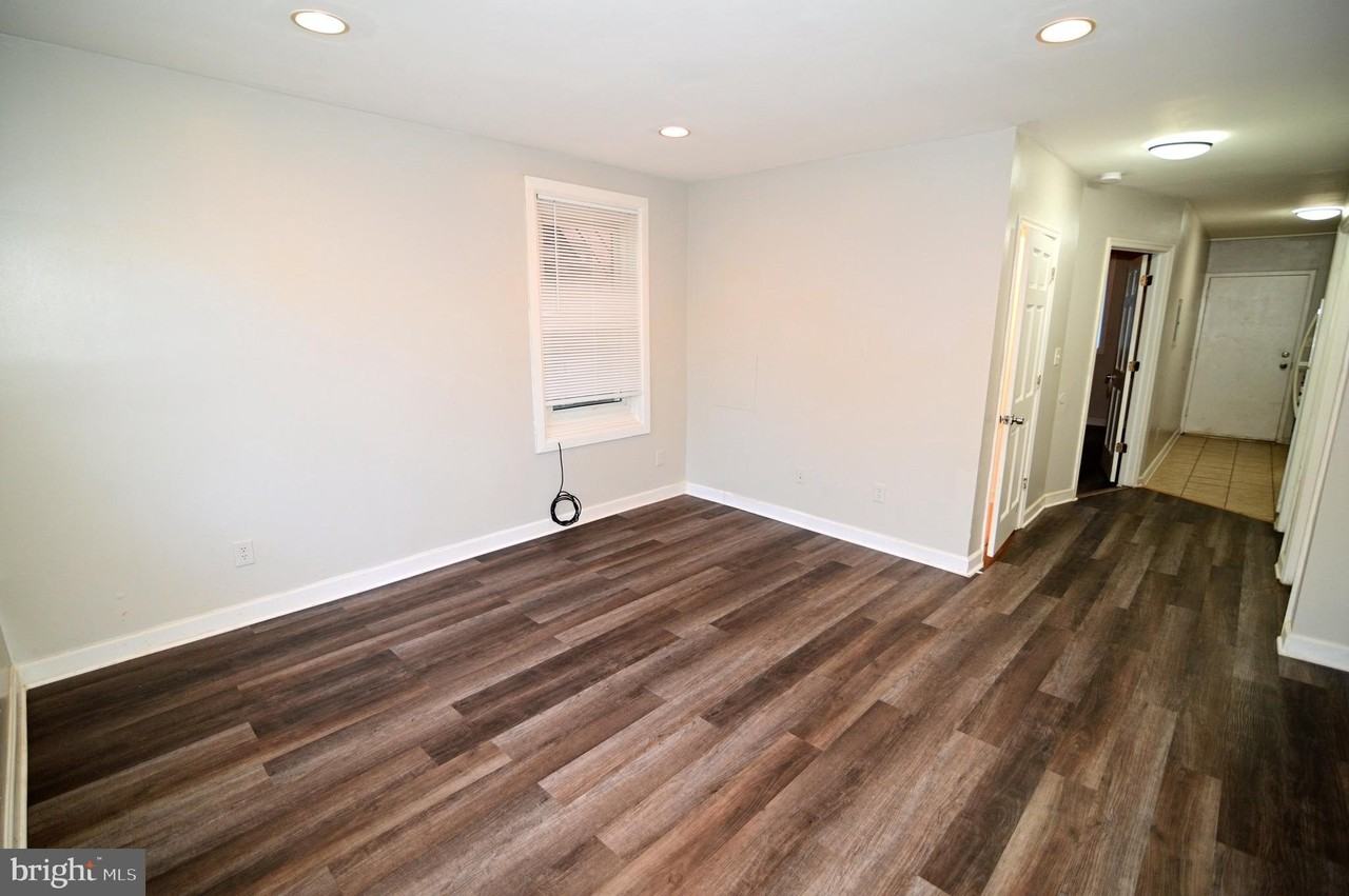 431 Mellon St Se Apt 2 #2 - Photo 3 of 24