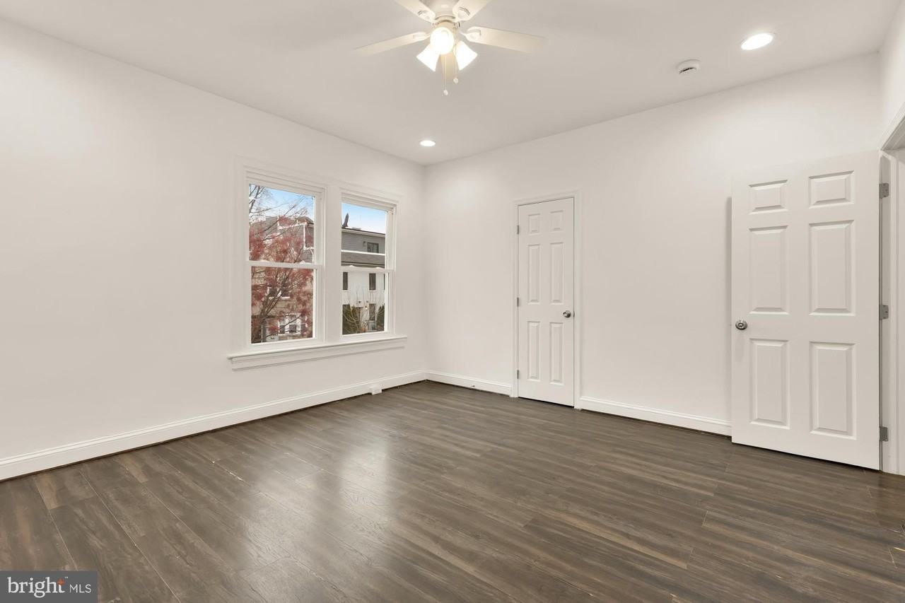 1113 Penn Street Northeast #4 - Photo 4 of 22