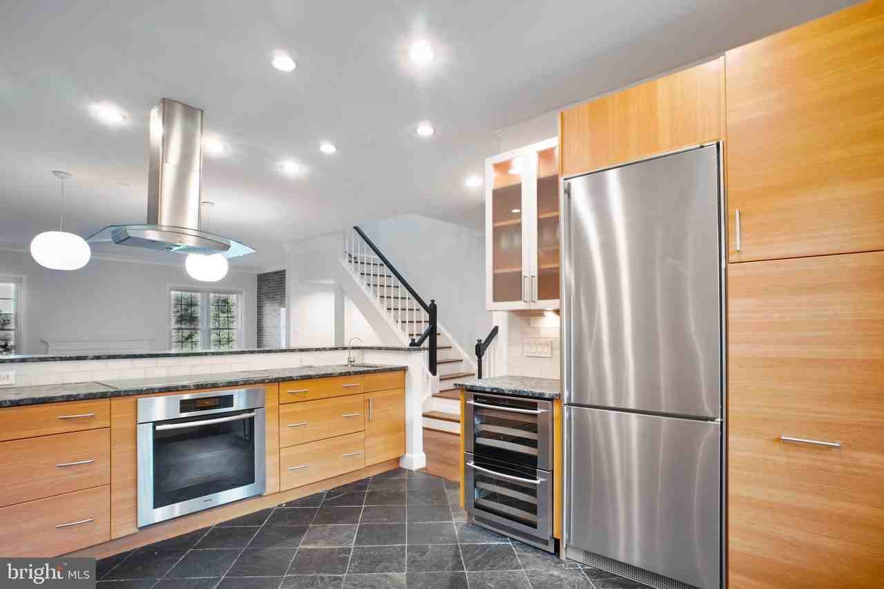 3725 Winfield Ln Nw - Photo 3 of 25