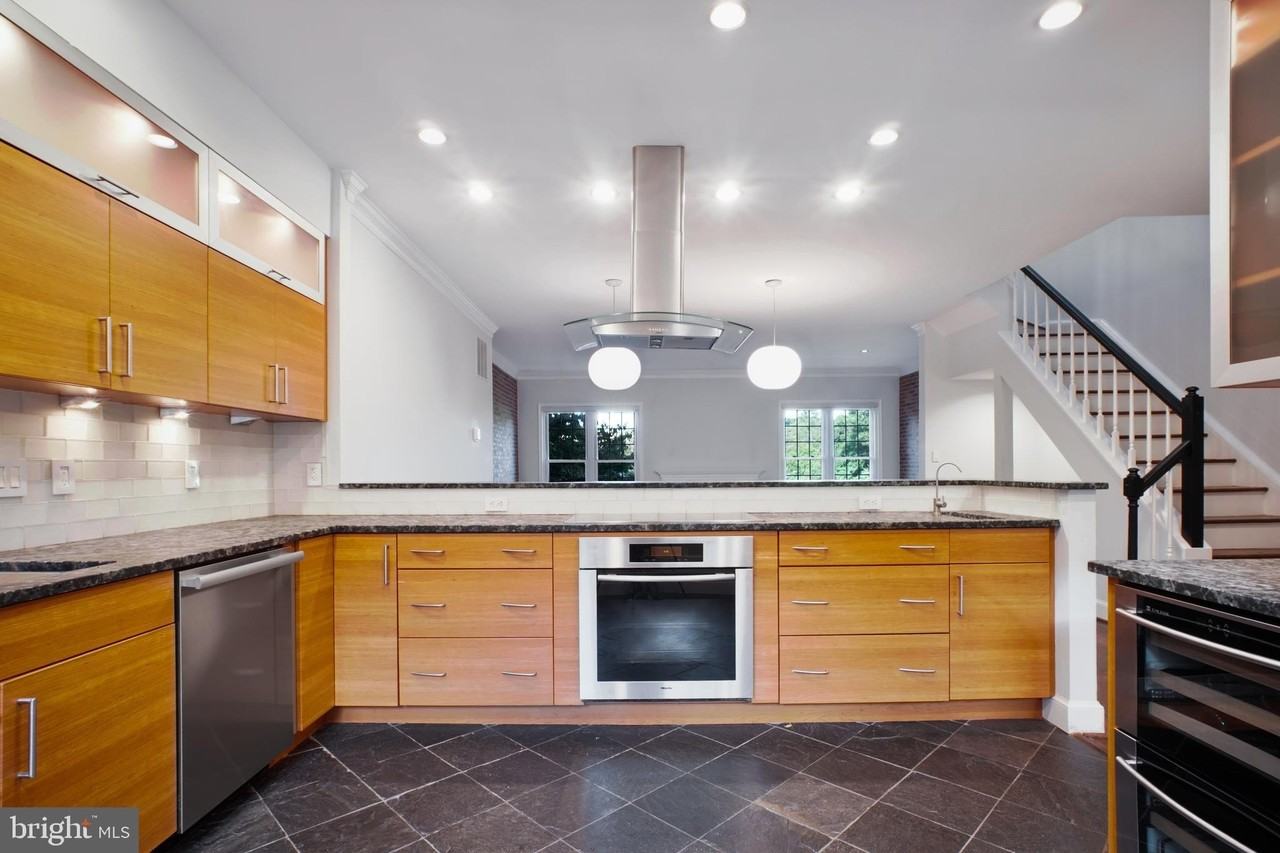 3725 Winfield Ln Nw - Photo 4 of 25