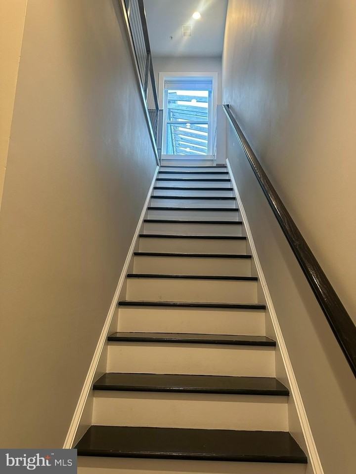 1852 3rd Street Northwest #C - Photo 4 of 50