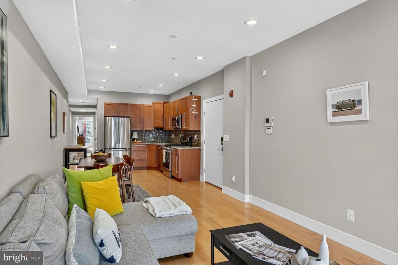 816 Kennedy Street Northwest #3 - Photo 3 of 9