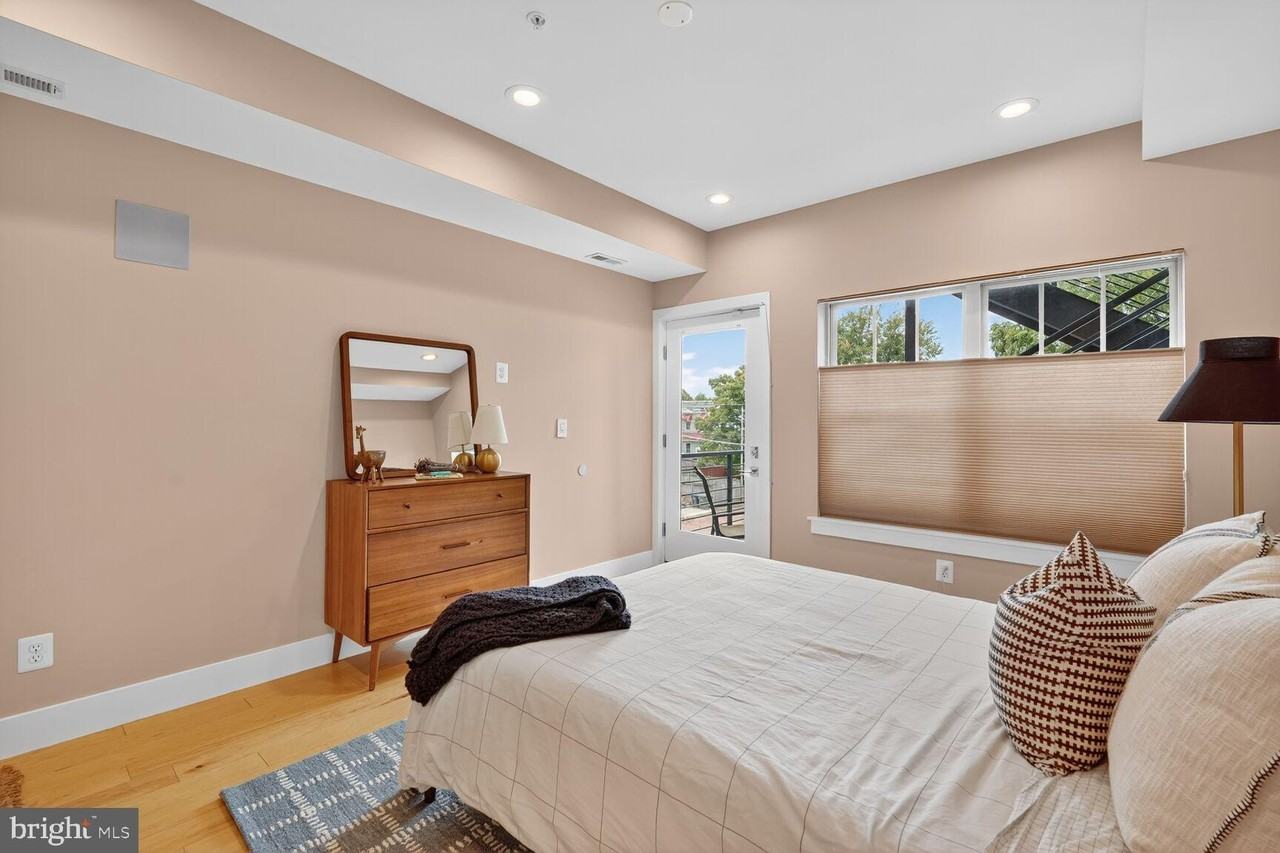 816 Kennedy Street Northwest #3 - Photo 6 of 9