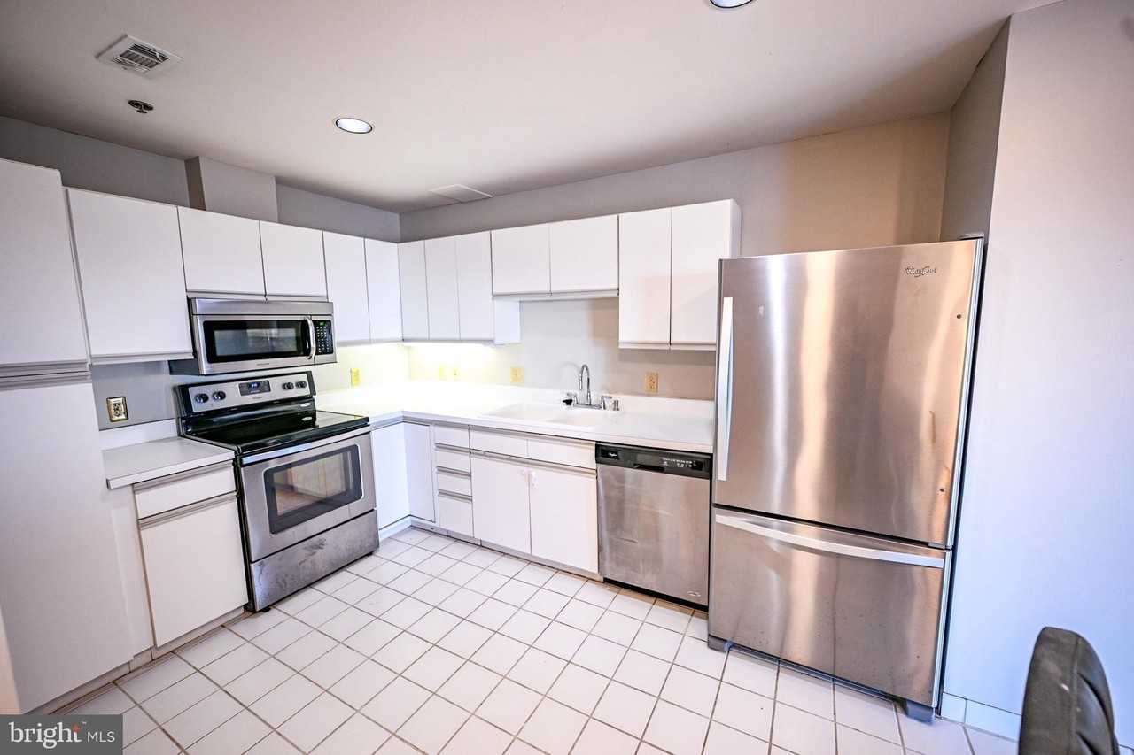 2515 Boston Street #1108 - Photo 6 of 40