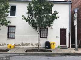 featured image of 935 South Charles Street