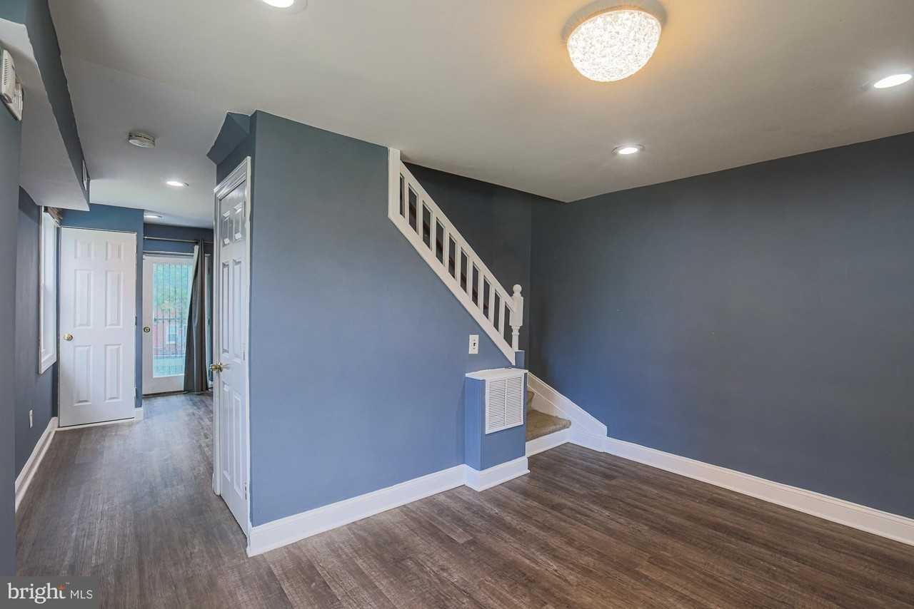 2819 Bookert Drive - Photo 5 of 30