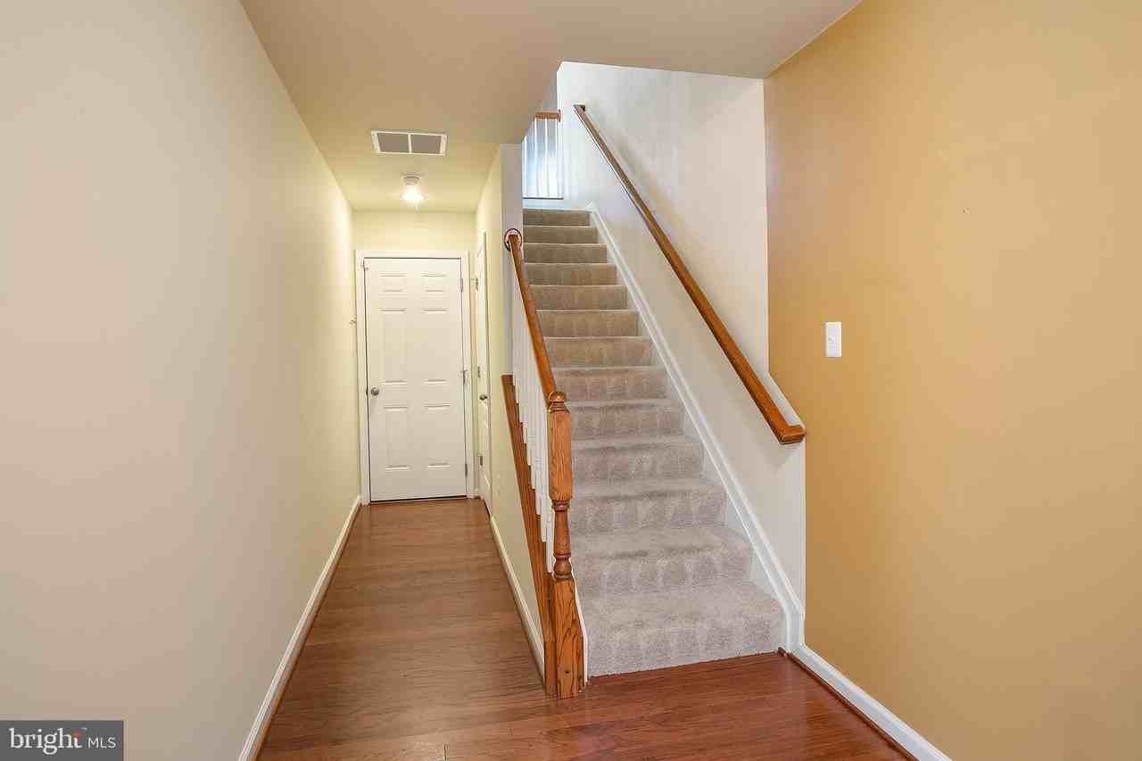 2885 Falkirk Alley - Photo 4 of 43