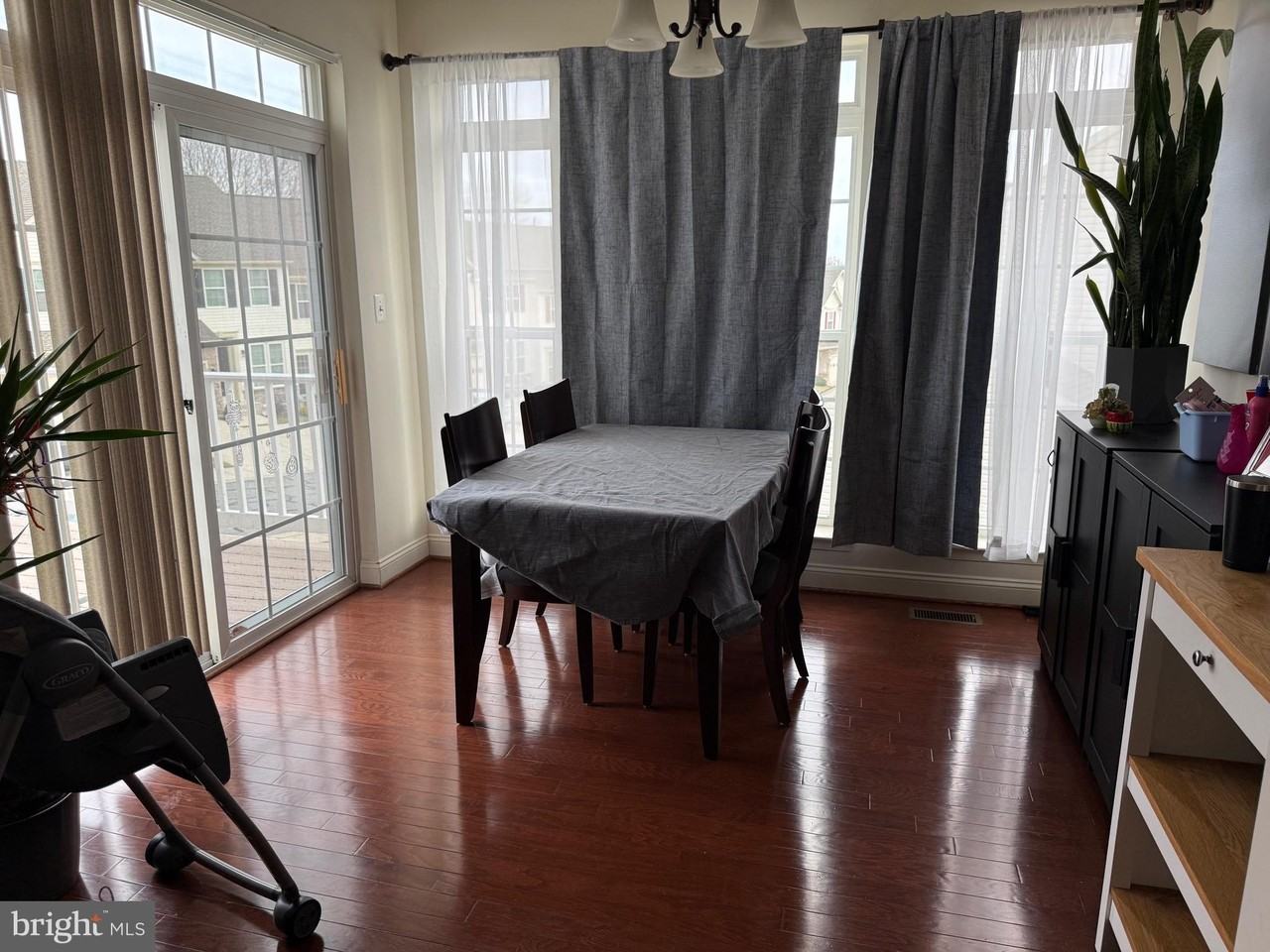 711 Perthshire Place #73 - Photo 3 of 10