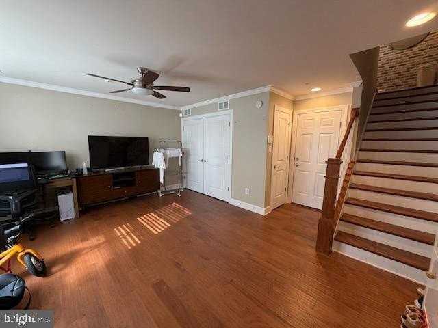 4638 Woodberry Street - Photo 7 of 50