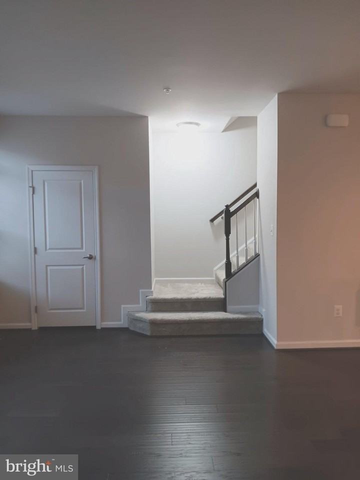 14306 Ridge View Lane - Photo 3 of 18