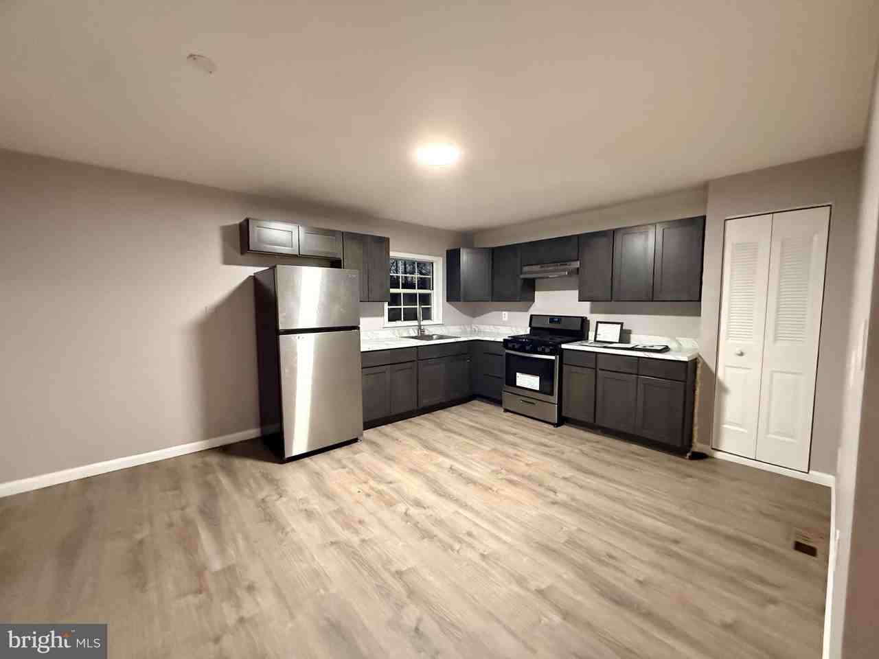 138 Edwards Dr - Photo 5 of 15