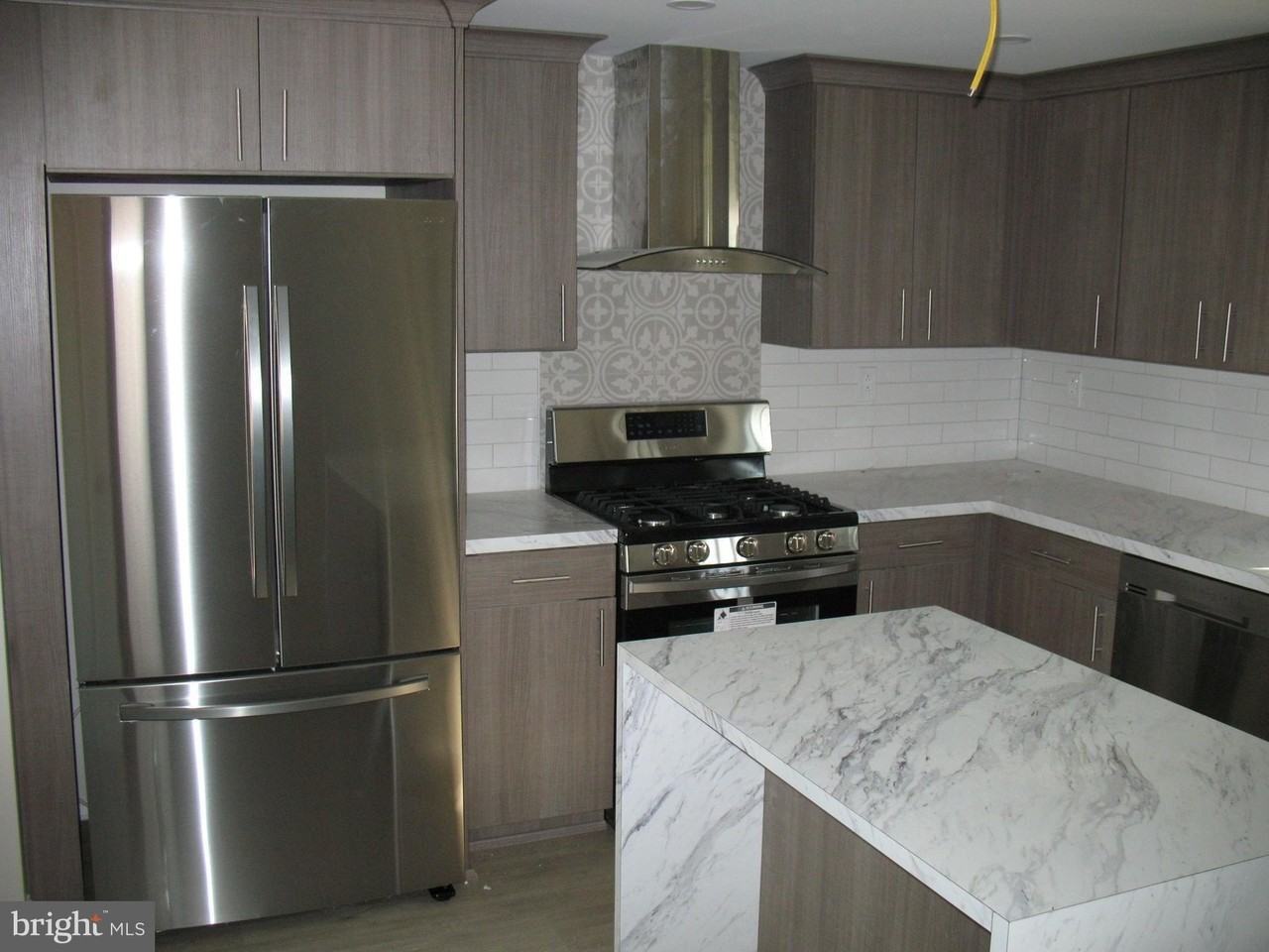 1804 Kings Highway - Photo 3 of 17