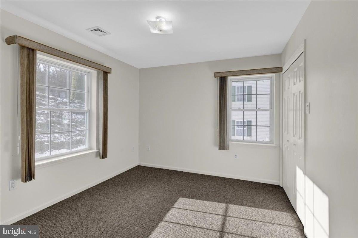 620 Pine St Apt 4 #4 - Photo 7 of 21