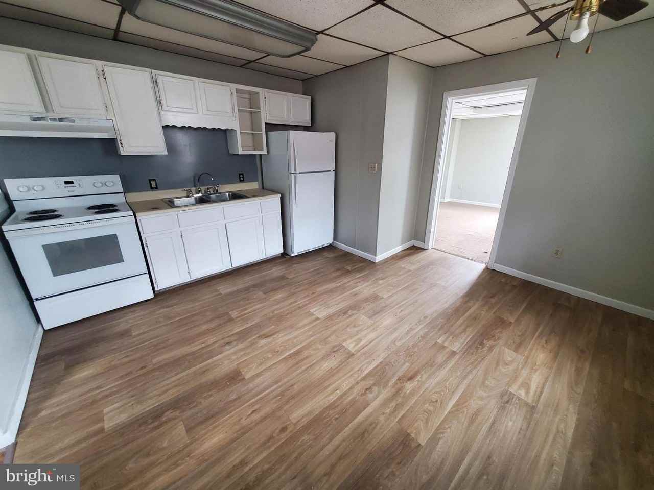 127 N 9th St Apt 1 #1 - Photo 6 of 11