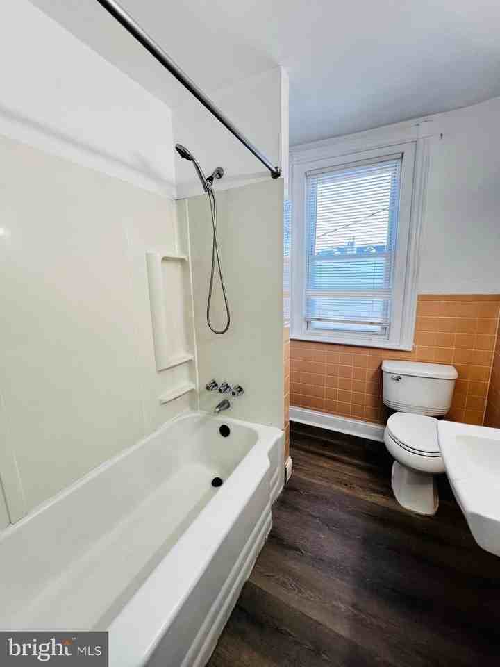 312 Jefferson Avenue - Photo 6 of 15