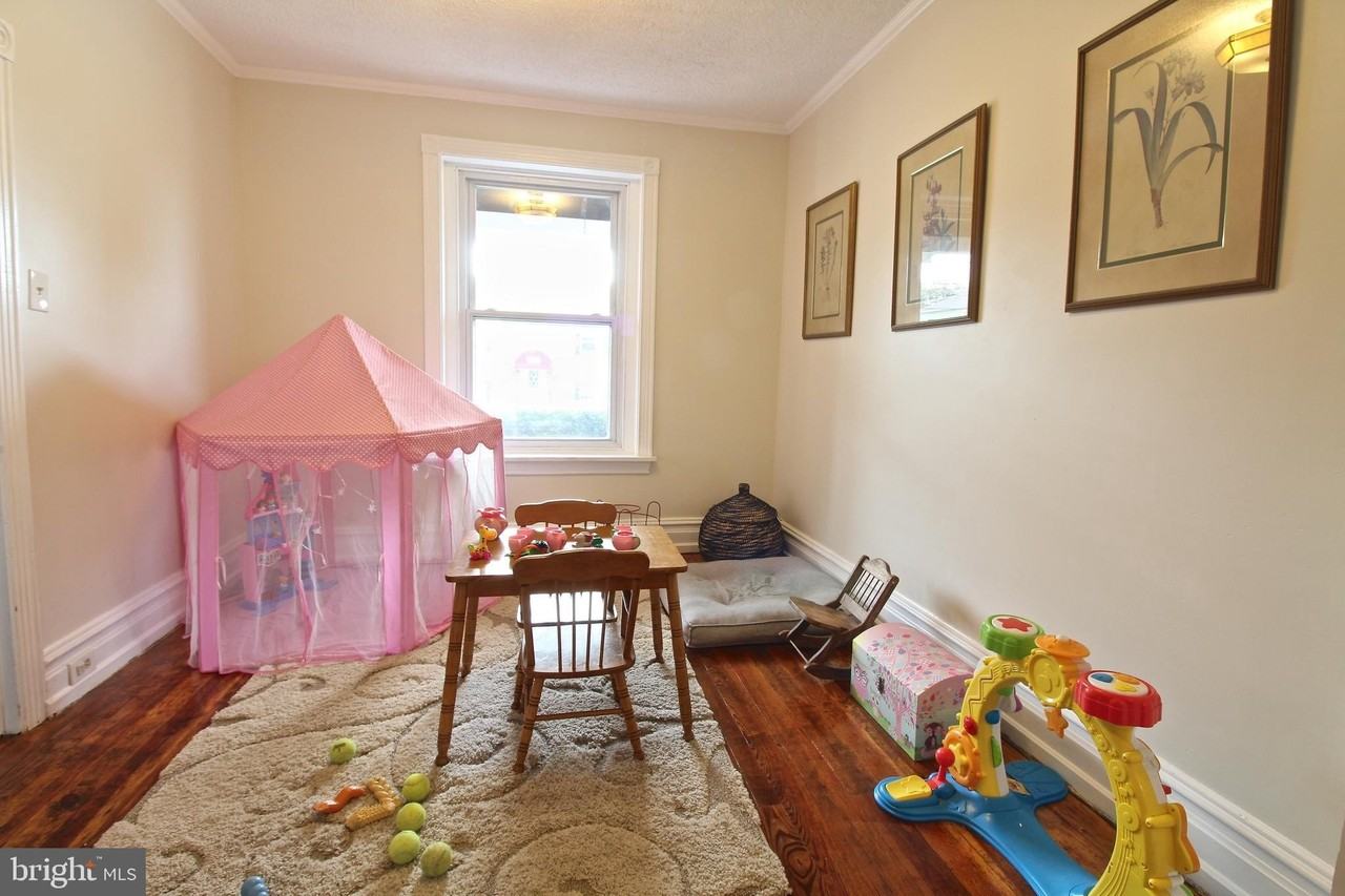 313 Washington Street - Photo 3 of 22