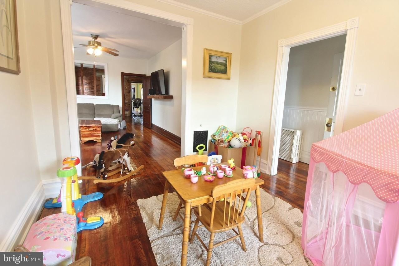 313 Washington Street - Photo 4 of 22