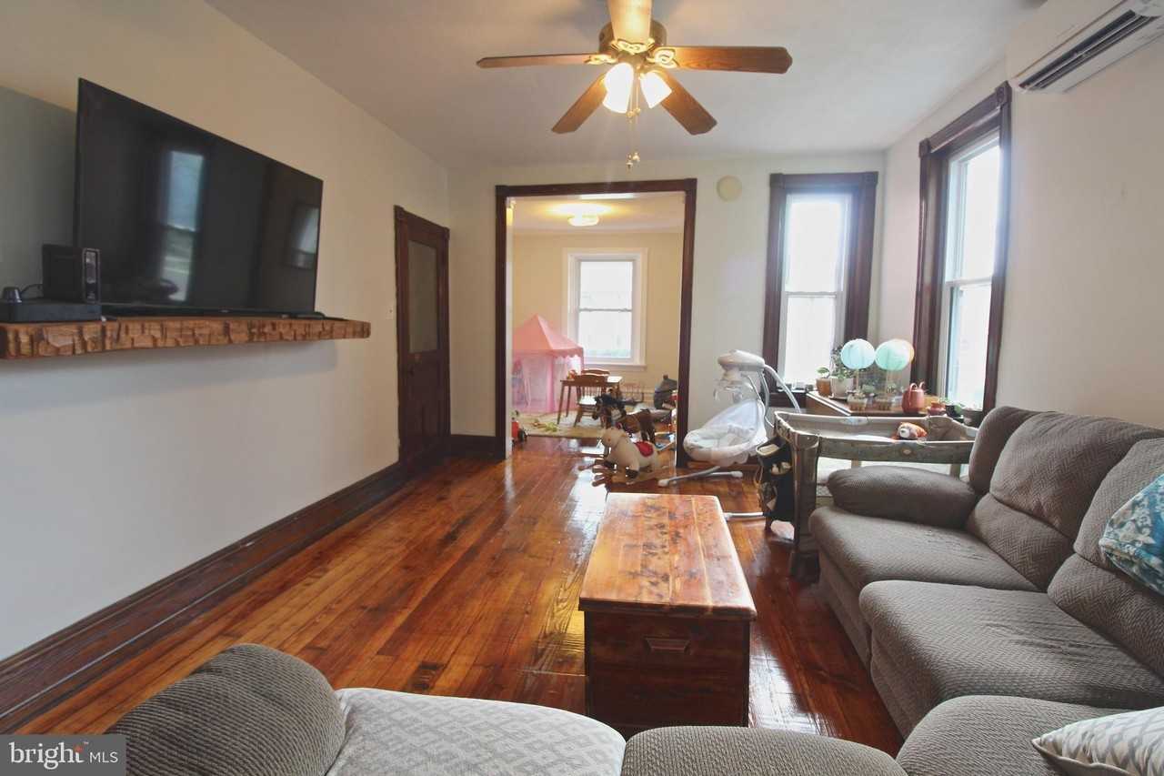 313 Washington Street - Photo 6 of 22