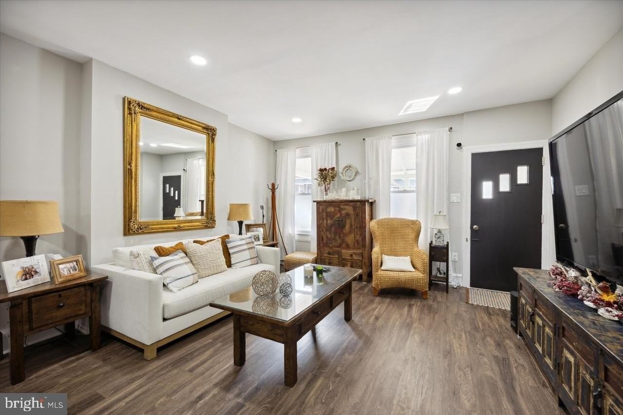 443 Depot St - Photo 4 of 20