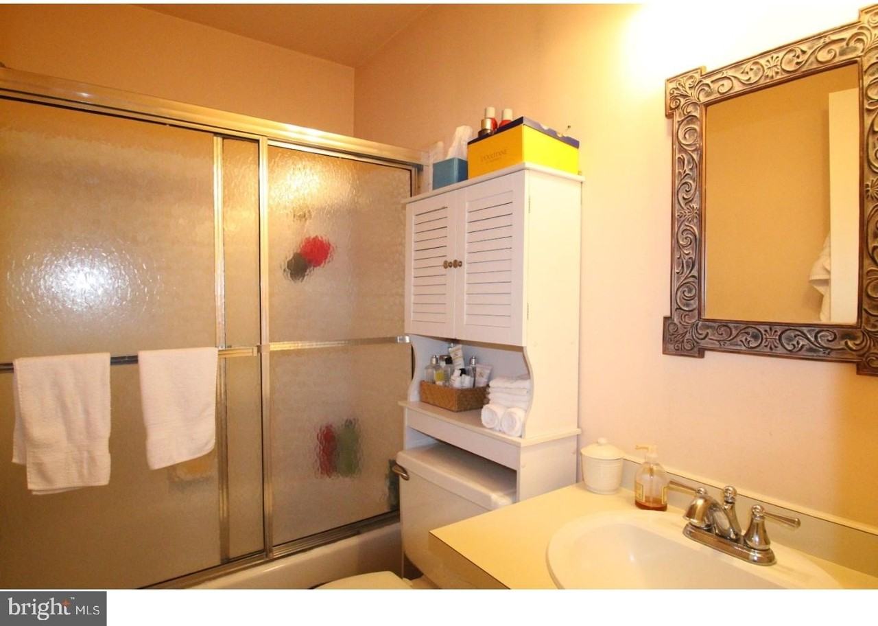 2025 Arch Street #F - Photo 5 of 5