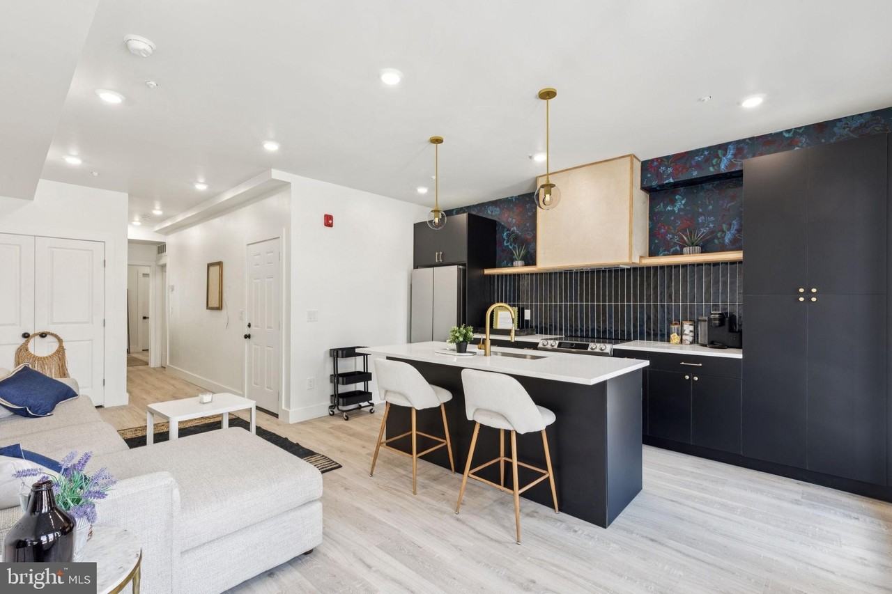 1602 Ridge Ave #3 - Photo 5 of 17