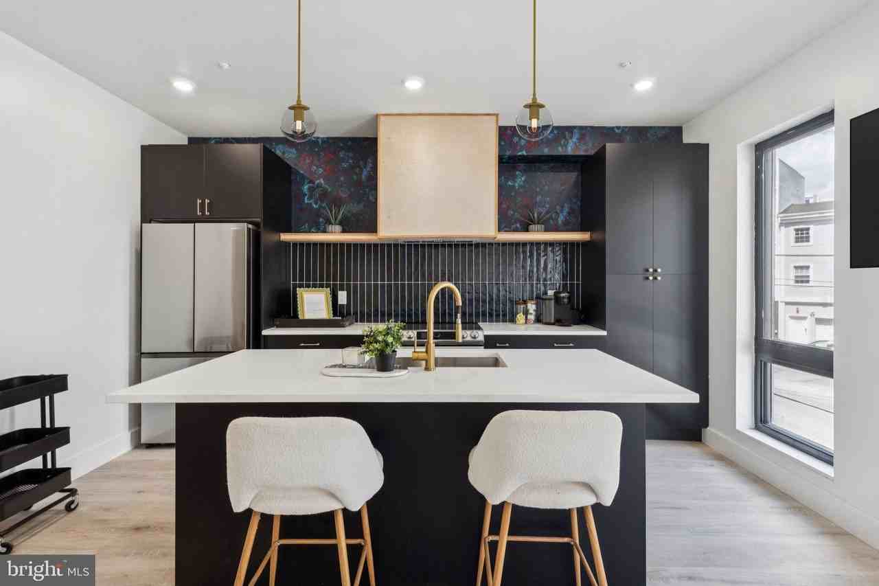 1602 Ridge Ave #3 - Photo 6 of 17