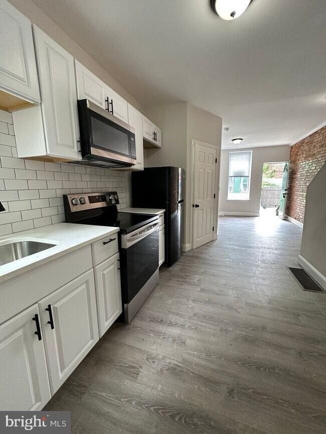 3205 Latona Street - Photo 4 of 5