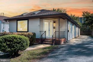 442 Bridgewater Street #B - Photo 1 of 1